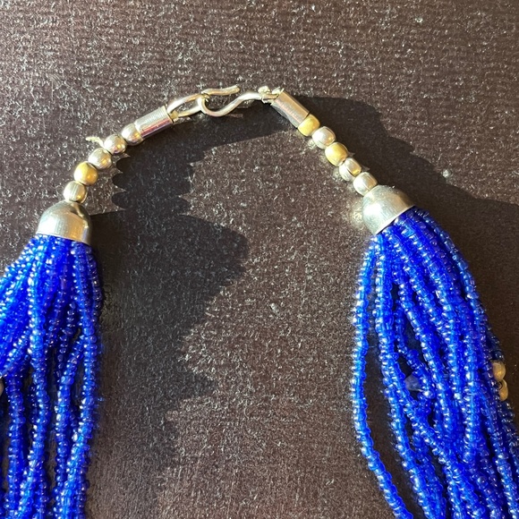 Artisnal hand-made seed bead necklace in cobalt blue. - Picture 4 of 7